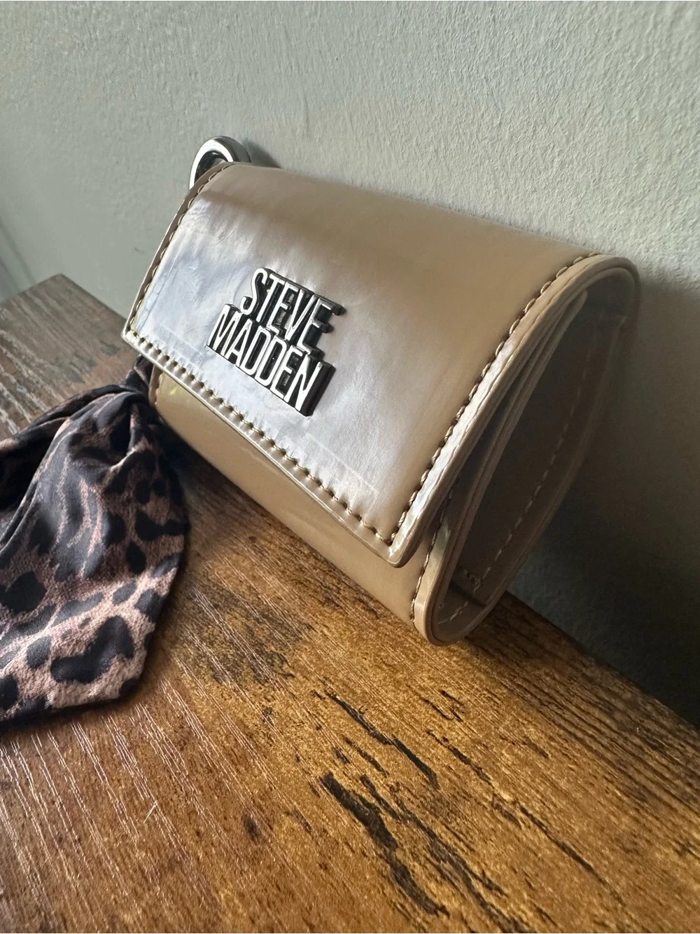 Steve Madden Tan Keychain Wallet Card Holder with Leopard Scarf Bag Charm NWOT